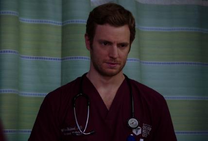 Chicago Med | Lo que pasa en las sombras siempre sale a la luz