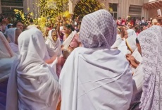 Esperanza para las viudas indias - El festival de Holi