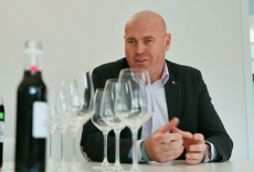 &iquest;El vino sin alcohol salvar&aacute; a los viticultores?