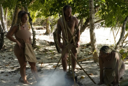 Naked and Afraid: Shipwrecked