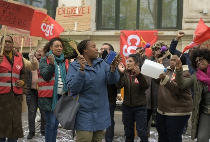 Striking the Palace