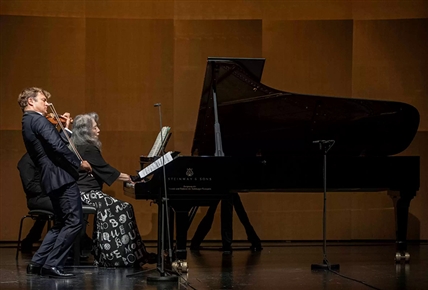 Festival Argerich, con Renaud Capuçon, Sinfónica de Hamburgo & Sylvain Cambreling