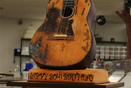 Cake Boss | Cumpleaños hawaiano y hámsteres