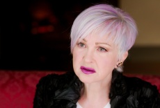 Cyndi Lauper: Let the Canary Sing